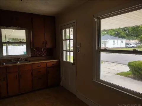 1109 E 11th St, Lumberton, NC 28358 photo 17
