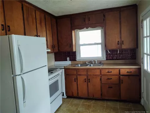 1109 E 11th St, Lumberton, NC 28358 photo 18