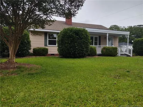 1109 E 11th St, Lumberton, NC 28358 photo 4