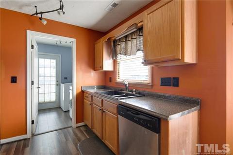 419 Eileen Dr, Spring Lake, NC 28390 photo 15