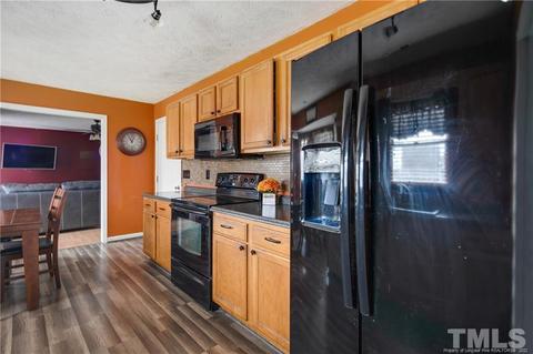 419 Eileen Dr, Spring Lake, NC 28390 photo 13