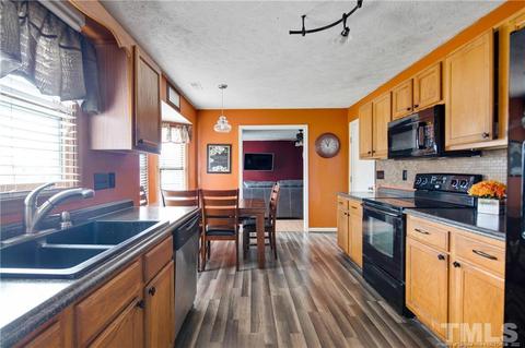 419 Eileen Dr, Spring Lake, NC 28390 photo 12