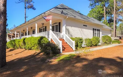 180 Lake View Dr E, Pinehurst, NC 28374 photo 5