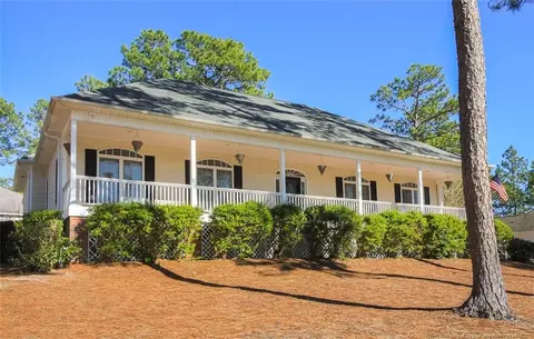 180 Lake View Dr E, Pinehurst, NC 28374 photo 2