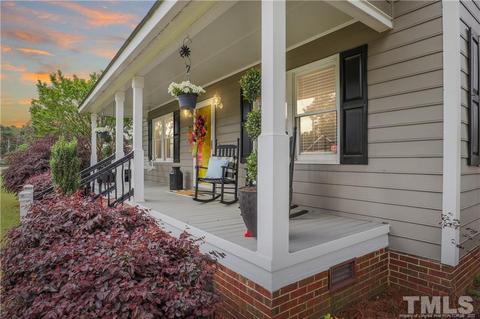 107 Byrd Dr, Dunn, NC 28334 photo 4