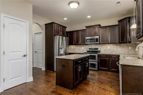 88 Valley Stream Rd, Spring Lake, NC 28390 photo 8