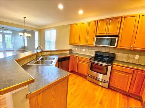 16 Cottswold Ln, Spring Lake, NC 28390 photo 9
