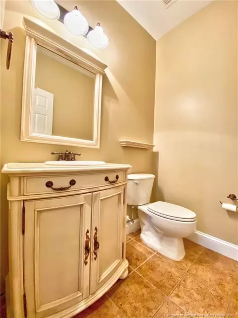 16 Cottswold Ln, Spring Lake, NC 28390 photo 27