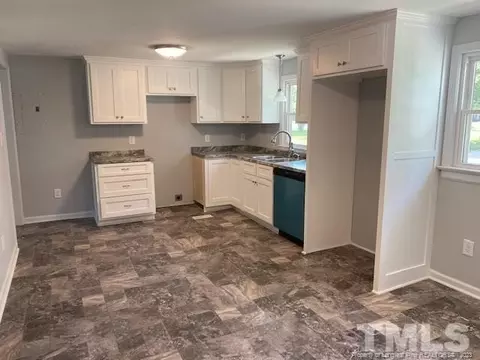 604 Old Post Rd, Erwin, NC 28339 photo 3