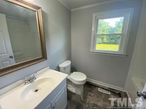 604 Old Post Rd, Erwin, NC 28339 photo 14