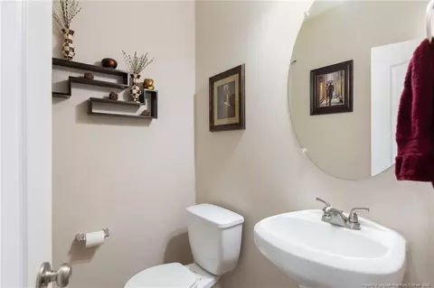 566 Windover Dr, Raeford, NC 28376 photo 9