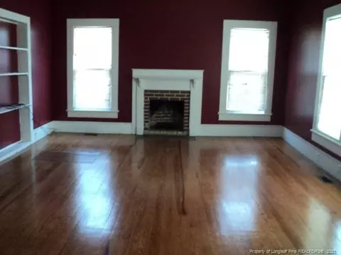 617 E 7th St, Lumberton, NC 28358 photo 5