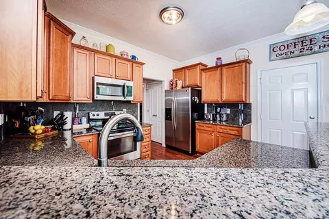 237 Lockwood Dr, Cameron, NC 28326 photo 9