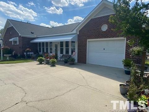 303 E Morgan St, Benson, NC 27504 photo 12