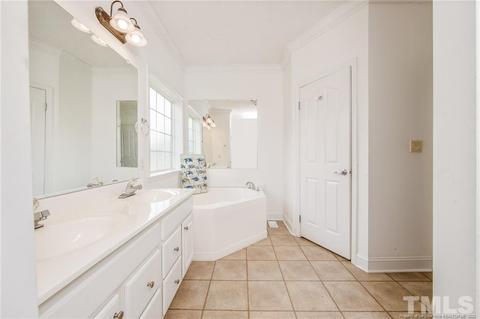 3075 Roanoke Rd, Clinton, NC 28328 photo 6