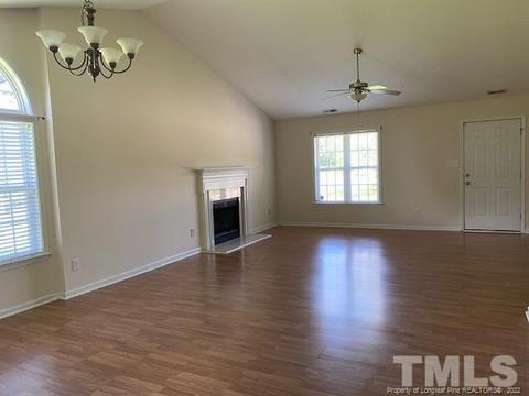 110 Nesting Ln, Raeford, NC 28376 photo 4