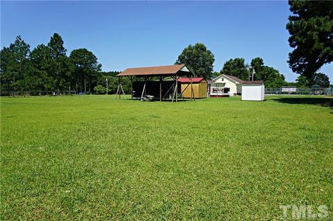 2395 Old Stage Rd, Erwin, NC 28339 photo 10