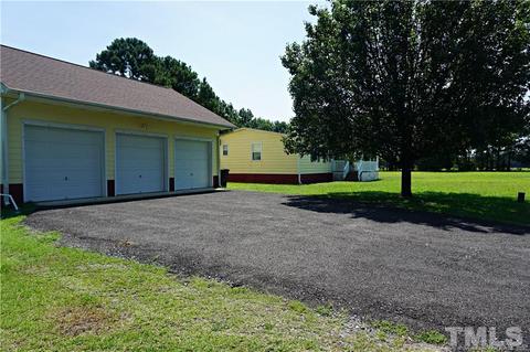 2395 Old Stage Rd, Erwin, NC 28339 photo 4