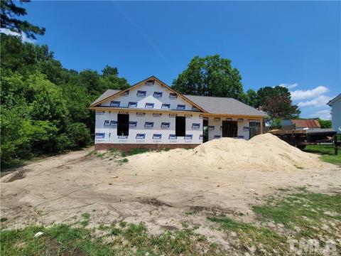 502 W J St, Erwin, NC 28339 photo 1