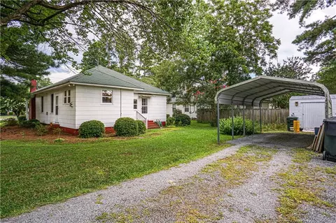 110 E D St, Erwin, NC 28339 photo 6