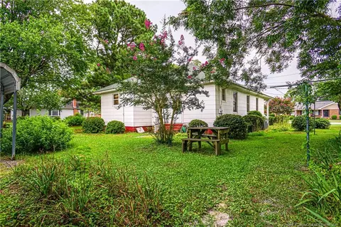 110 E D St, Erwin, NC 28339 photo 4