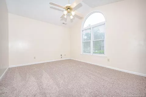 613 Riverwind Dr, Spring Lake, NC 28390 photo 3