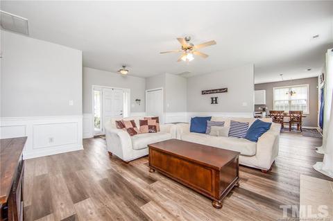 25 Braxton Ct, Erwin, NC 28339 photo 8
