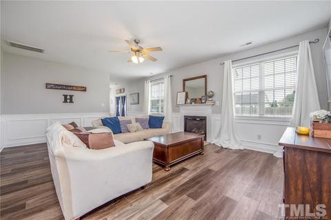 25 Braxton Ct, Erwin, NC 28339 photo 6
