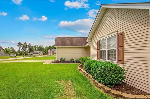 25 Braxton Ct, Erwin, NC 28339 photo 4
