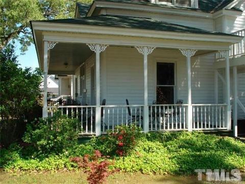 400 E Hill St, Benson, NC 27504 photo 8