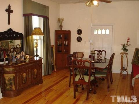 400 E Hill St, Benson, NC 27504 photo 12