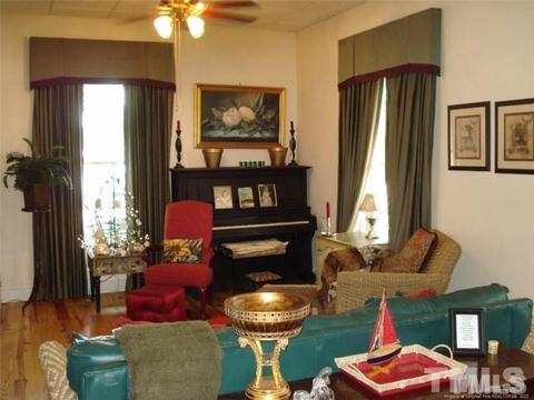 400 E Hill St, Benson, NC 27504 photo 10