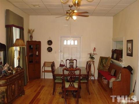 400 E Hill St, Benson, NC 27504 photo 13