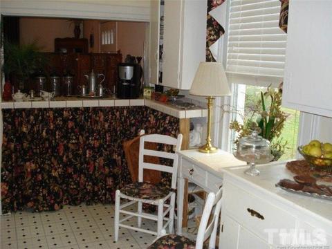 400 E Hill St, Benson, NC 27504 photo 16