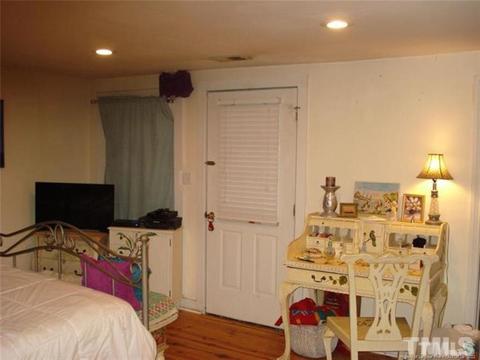 400 E Hill St, Benson, NC 27504 photo 24