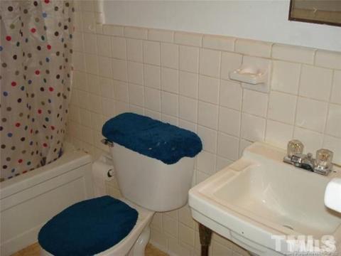 400 E Hill St, Benson, NC 27504 photo 30