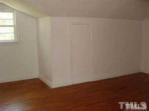 400 E Hill St, Benson, NC 27504 photo 29