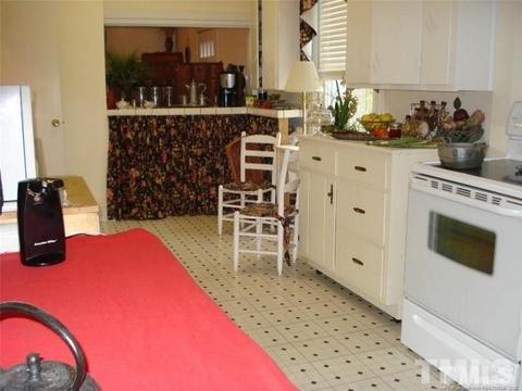 400 E Hill St, Benson, NC 27504 photo 17