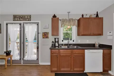 301 Berwick Dr, Raeford, NC 28376 photo 12