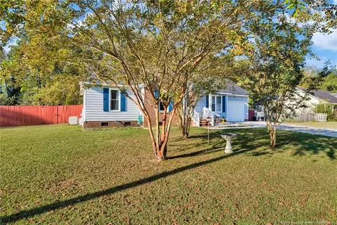 301 Berwick Dr, Raeford, NC 28376 photo 2