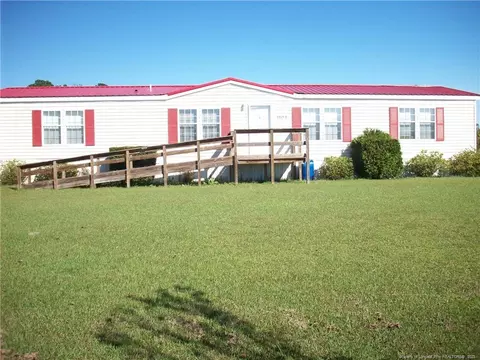 1103 Barnes Rd, Orrum, NC 28369 photo 2