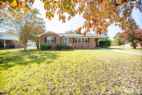 113 Hunter Dr, Broadway, NC 27505 photo 1