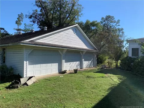 401 E Main St E, Rowland, NC 28383 photo 4