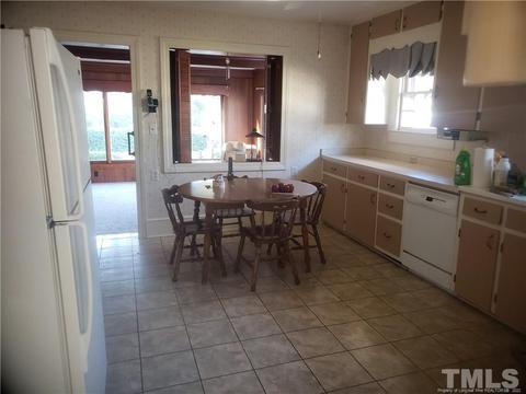 600 S Orange Ave, Dunn, NC 28334 photo 8