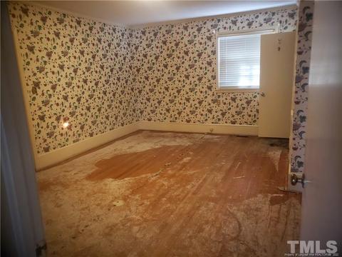 600 S Orange Ave, Dunn, NC 28334 photo 6