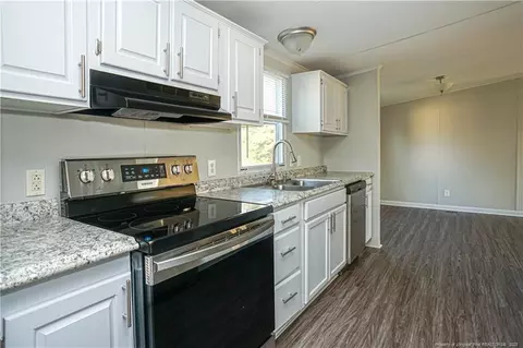 30 Sampson Rd, Dunn, NC 28334 photo 2