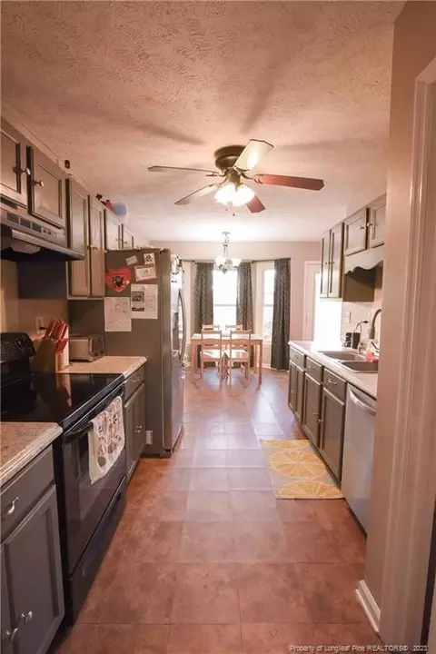 228 Eileen Dr, Spring Lake, NC 28390 photo 6