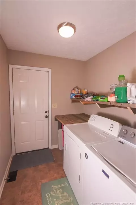 228 Eileen Dr, Spring Lake, NC 28390 photo 9