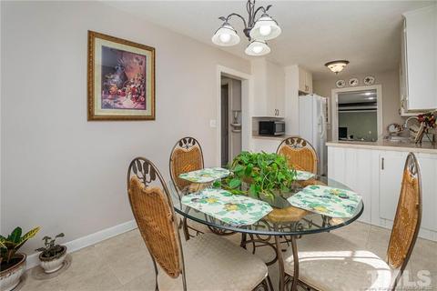 709 S Sampson Ave, Dunn, NC 28334 photo 8