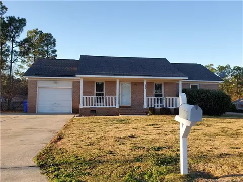 225 Eppingdale Dr, Spring Lake, NC 28390 photo 3